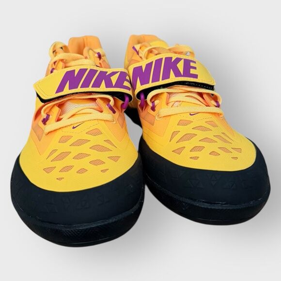 Athletic_Shoes